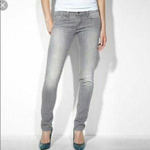 Levi’s Demi curve skinny jeans
